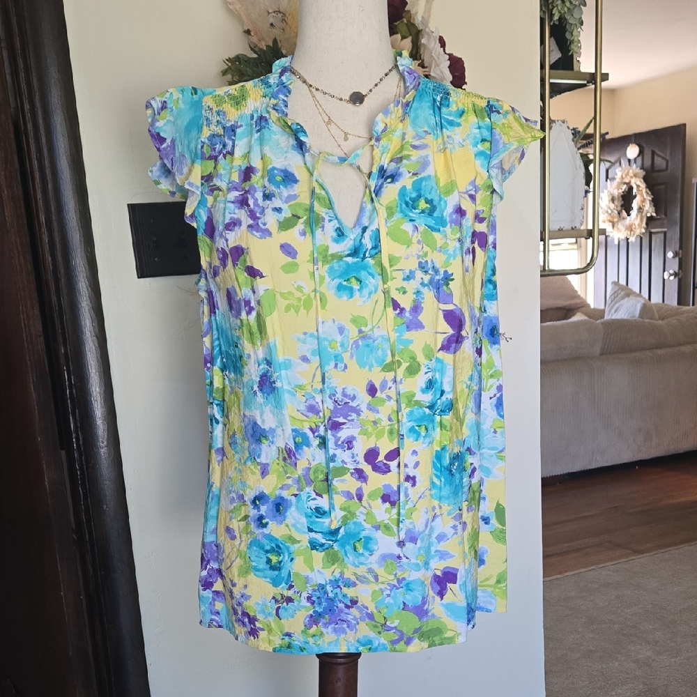 Vibrant Floral Blouse with Ruffle Sleeves